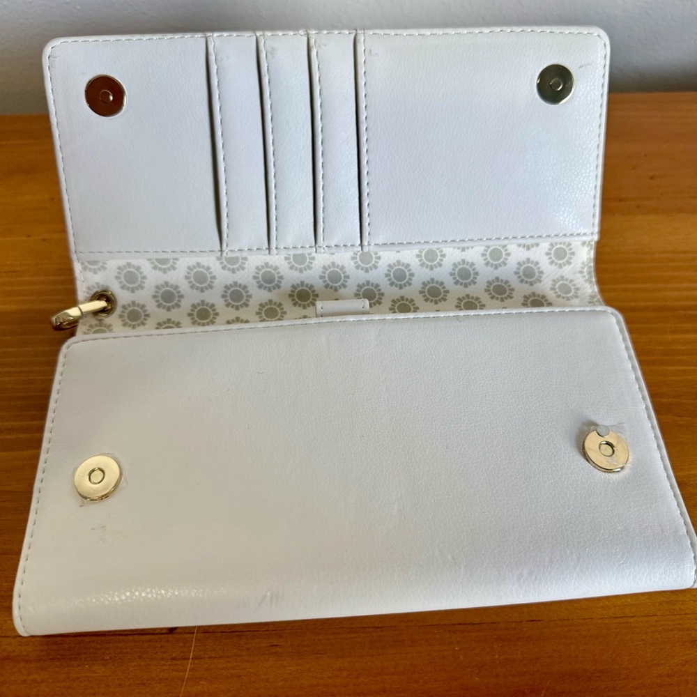 Swarovski Crystal Travel Wallet White - Picture 5 of 14